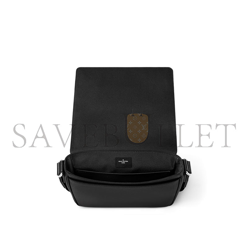 LOUIS VUITTON DISTRICT PM M30850 (26*20*7cm)